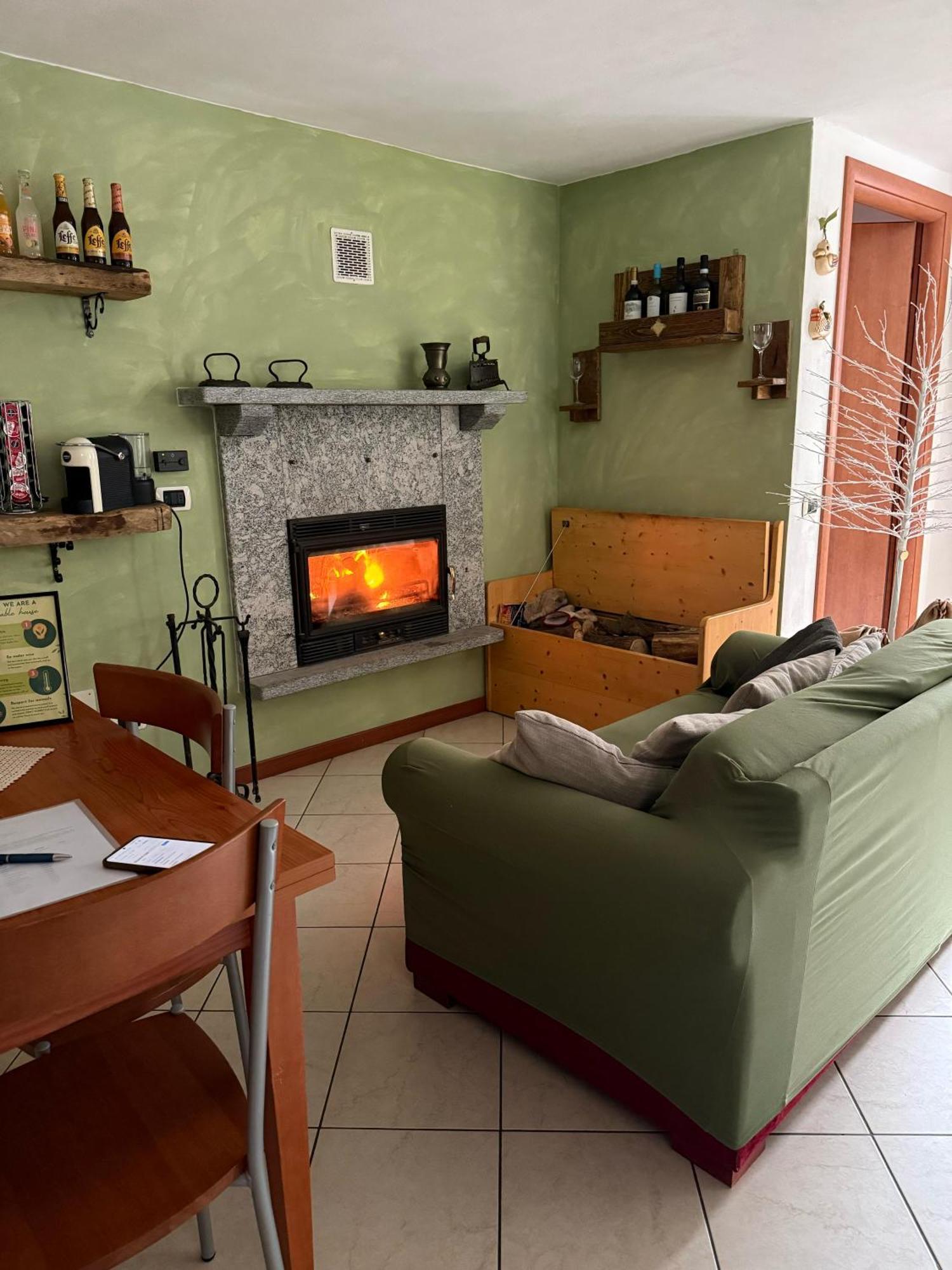 Alpaca'S House: Green, Animals & Lake View Bellano Bagian luar foto